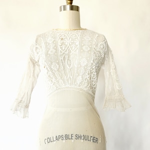 antique edwardian 1910&#39;s white lawn dress with embroidered lace  netting dress / antique edwardian wedding dress - x small