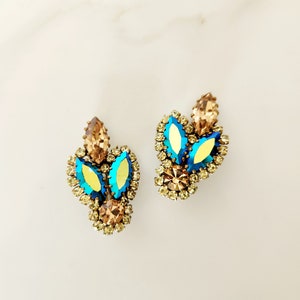 vintage 1950&#39;s mid-century aurora borealis marquise & round cut rhinestone clip on formal earrings wedding / bridal jewelry / jewellery
