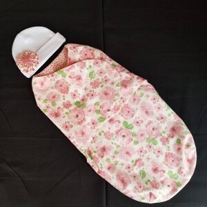 Säugling wickeln / floral Snuggler wickeln / Snuggler Decke / Dusche Geschenk / Foto Prop Mädchen