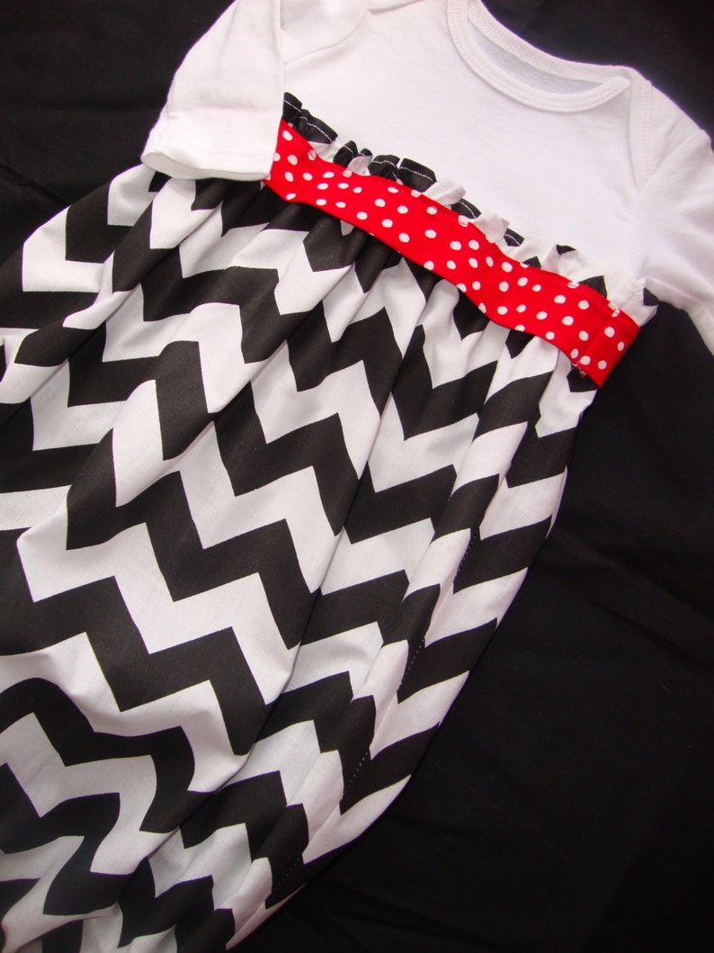 Newborn/ Infant Chevron Take Me Home Gown with Matching Headband in Black and Red image 5