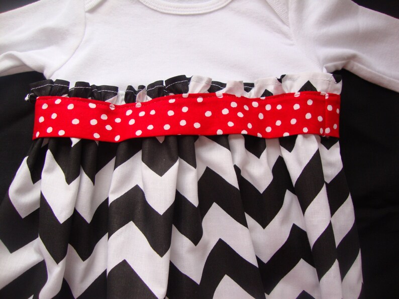 Newborn/ Infant Chevron Take Me Home Gown with Matching Headband in Black and Red image 4