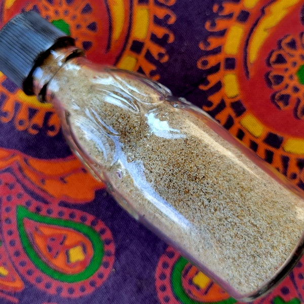 2 Ounces of Grand Haven, MI Michigan Beach Sand in Vintage Apothecary Bottle