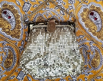 Vintage Whiting & Davis Art Deco Style Mesh Purse