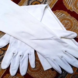 1950&#39;s Size 6.5 Wear-Right Long White Gloves