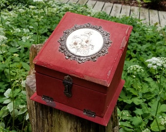 Victorian Shaving Box with Contents