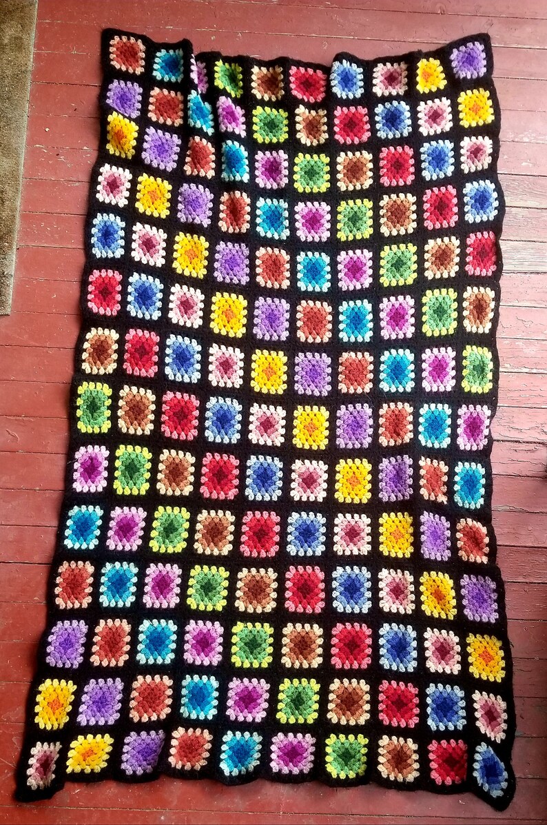 6/' x 3.5/' Vintage Granny Square Afghan