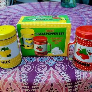1985 Fruit S&P Shaker Set