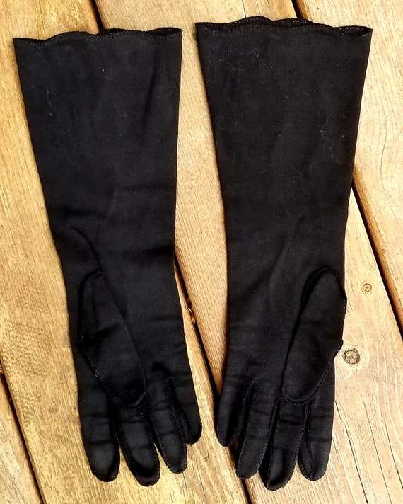 13" Long Sz 6.5 Crescendoe Beaded Gloves - 1950's - image 3