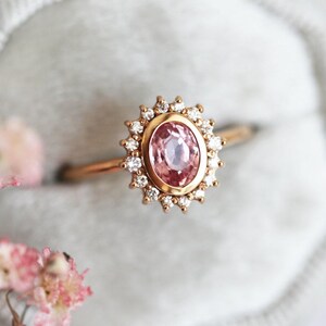 Rosa Saphir Verlobungsring, Halo Diamant Saphir Ring mit Oval Saphir Roségold, Rosegold Saphir Ring