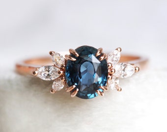 Oval Blue Sapphire Diamond Ring, Blue Sapphire Engagement Ring with Side Diamonds, Oval Cut Sapphire Ring