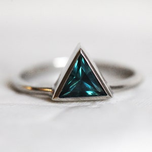 Teal Triangle Sapphire Ring, Platinum Sapphire Engagement Ring, Minimalist Geometric Sapphire Wedding Ring