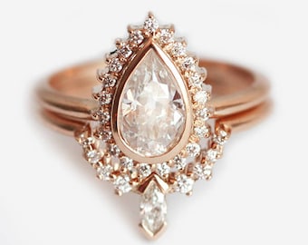 Rose Gold Pear Diamond Ring, Halo Pear Diamond Ring with Curved Diamond Band, Rose Gold Engagement Ring Set