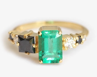 Large emerald diamond Ring, Emerald Cut Emerald Diamond Ring in Yellow Gold, 18k Yellow gold Diamond Ring, Emerald Engagement