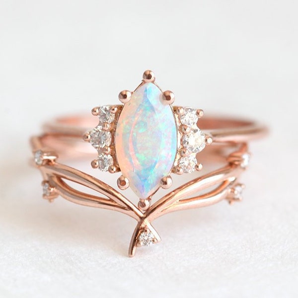 Opal Twig Ring - Etsy