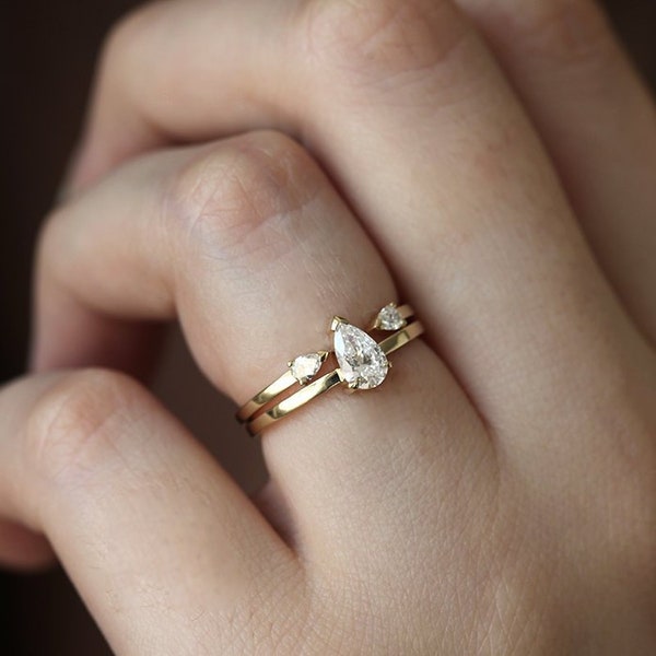 Minimalist Diamond Ring Set, Pear Diamond Engagement ring, Open Diamond Band, Matching Diamond Set
