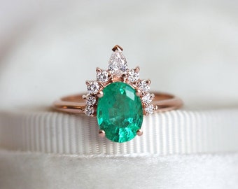 Oval Emerald Ring with Diamonds, Natural Emerald Diamond Engagement Ring in Rose gold Yellow Gold