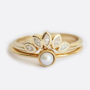 Pearl & diamond engagement ring set, Dainty wedding band, Pearl solitaire ring, Nesting crown band