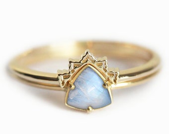 Rainbow Moonstone Ring Set. Trillion Moonstone Ring with Gold Lace Band V shaped Ring