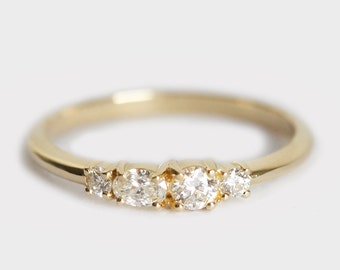 Unique Diamond Cluster Ring, Four Diamond Ring, Oval and Round Diamond Ring, 18k Gold Diamond Band