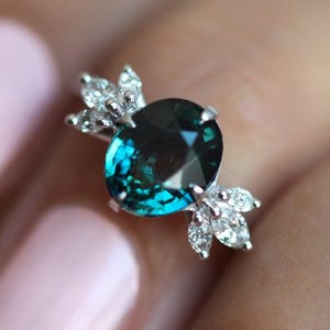 Oval Peacock Sapphire Engagement Ring, Teal Sapphire Ring, Side Diamond Sapphire Ring, Oval Engagement Ring by Minimalvs