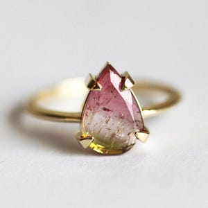 Bague tourmaline pastèque, bague de fiançailles en pierre gemme rose, bague solitaire unique poire ou bicolore ovale