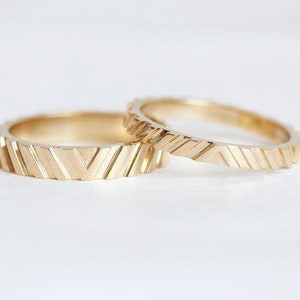 His And Hers Wedding Ring Set in 14k 18k Gold, Men Wedding band, Women Wedding Ring image 1