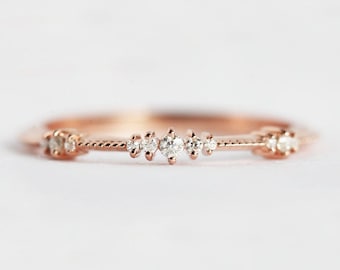 Dainty diamond band ring, Delicate rose gold wedding ring, Unique clustered ring, Filigree detail band