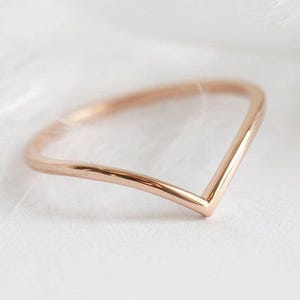 V shaped wedding band, Gold chevron stacking ring, Rose gold engagement band, Simple curved band