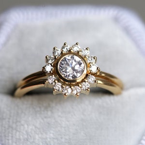 Half Carat Diamond Engagement Ring Set, Round 0.5ct Diamond Ring with Matching Curved Diamond Band image 1