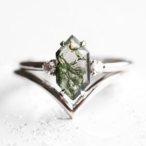 Moss agate engagement ring set, Green gemstone ring, Rustic diamond wedding set, Hexagon cut ring