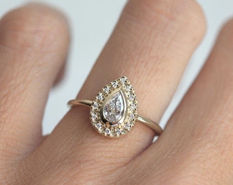Engagement Ring, 14k Gold Diamond Ring, 18k Pear Cut Ring, Halo Ring, Pear Shaped Ring, Simple Wedding Ring, Bridal Ring, MinimalVS