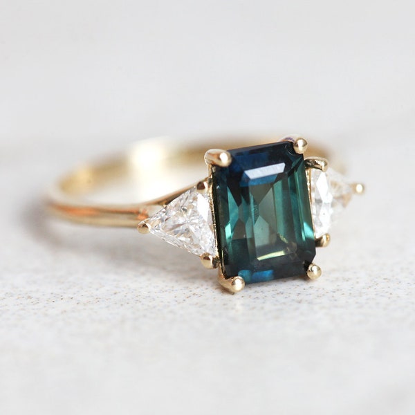 Emerald Cut Sapphire with Triangle Diamonds, Green Sapphire Ring, Bicolor Teal Sapphire Engagement Ring by Minimalvs