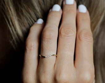 Curved Diamond Ring, Yellow Gold Diamond Wedding Band, 14k 18k Gold Ring
