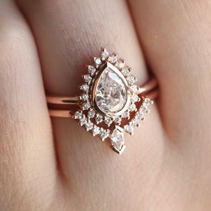 Halo Moissanit Diamant Ring in 14k 18k Gold mit passenden Band und Diamant Halo