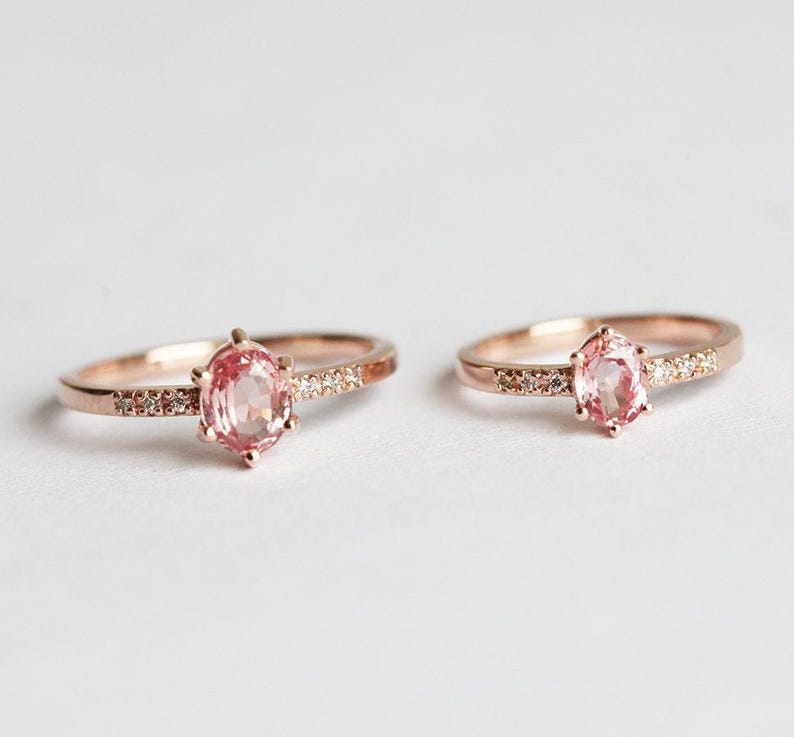 Anillo de zafiro de oro rosa, anillo de zafiro rosa melocotón, anillo de zafiro ovalado, anillo de zafiro con diamantes, banda de zafiro y diamantes, Minimalvs imagen 2