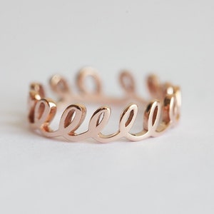 Twisted Wedding Band, Loop Ring in 14k or 18k Solid Gold image 3