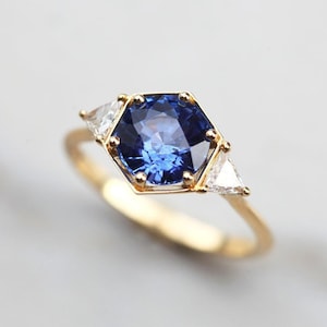 Runder blauer Saphirring, Hexagon Saphir Verlobungsring, Blauer Verlobungsring, Trillion Diamant Ring
