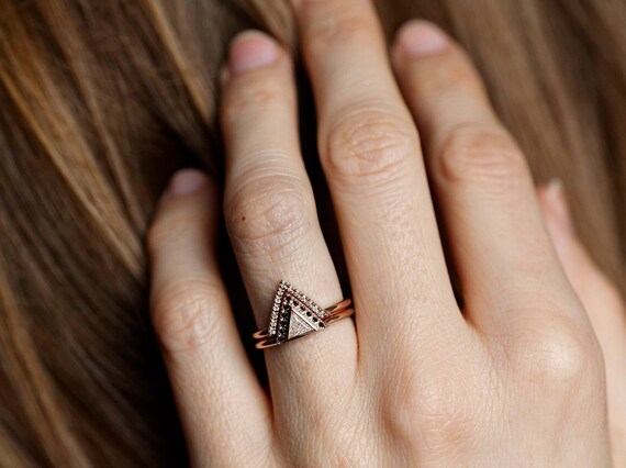 Modern Triangle Diamond Ring Set 14k 18k Gold 0.2 Carat Solitaire