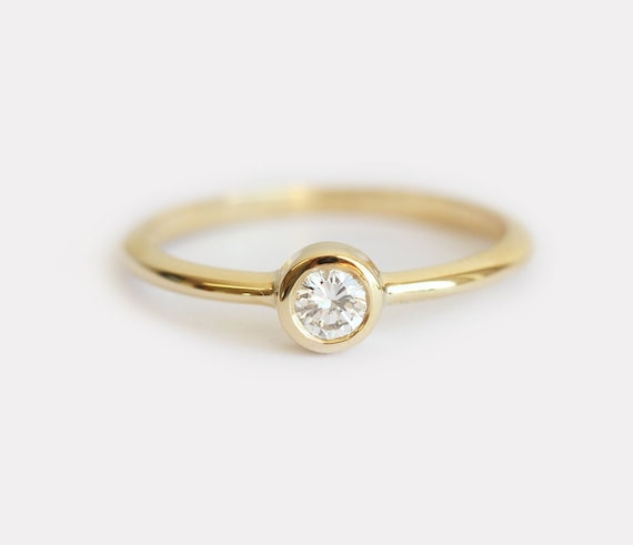 14k Yellow Gold Over Dangling Solitaire Minimalist Ring 0.1ct Round Cut Diamond 