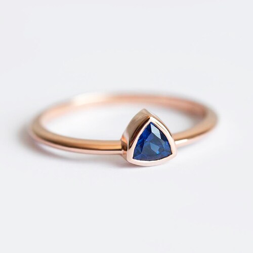 Blue Sapphire Ring in 14k or 18k Solid Gold With Bezel Set - Etsy