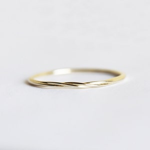 Thin wedding band, Twisted rope ring, Dainty mobius ring, Platinum stacking band, Delicate gold ring image 4