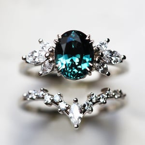 Vera Emerald Engagement Ring Set, Emerald diamond ring set with side marquise diamonds image 5