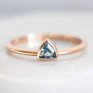Simple Sapphire Ring Rose Gold, Sapphire Solitaire Ring, Teal Blue Sapphire Engagement Ring
