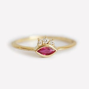 Bague diamant rubis rouge marquise or jaune