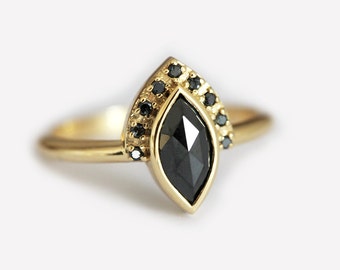 Bague de fiançailles en diamant noir, Bague en diamant Marquise, Bague de fiançailles Marquise, Bague de fiançailles en or jaune 18 carats