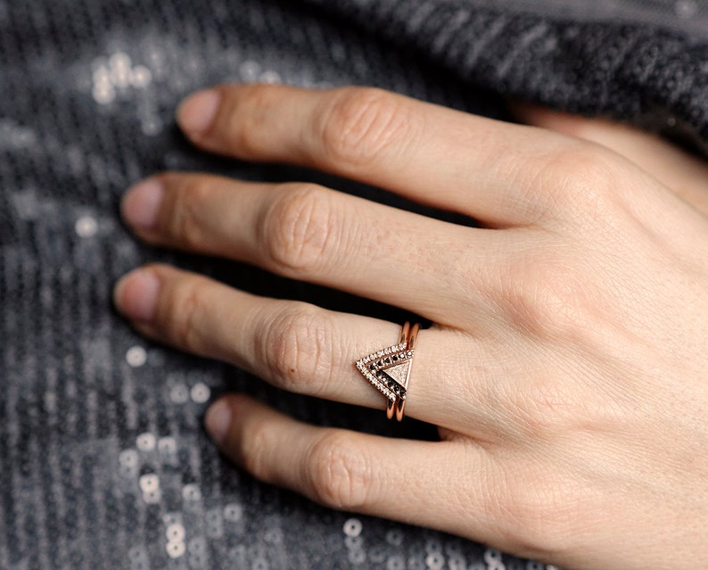 Modern Triangle Diamond Ring Set, 14k 18k Gold 0.2 Carat Solitaire Diamond Ring with Pave Black Diamonds & Matching V Shaped Pave Band image 4