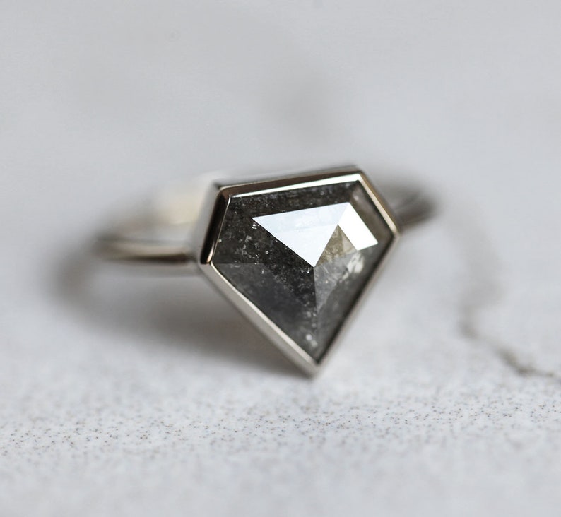 Shield Diamond Ring Set, Salt Pepper Diamond Ring Set with Shield Shaped Diamond, Geometric Diamond Engagement Ring Set image 2