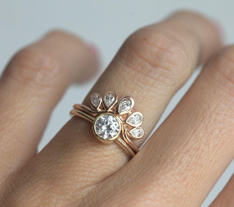 Solitaire Round Diamond ring with Curved Diamond Crown, Pear Diamond Band, Unique Diamond Engagement Set, Wedding Rign Set image 1
