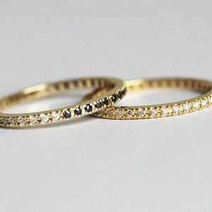 Anillo de rubí de eternidad, anillo de rubí con diamantes, anillo de rubí con micropavé de diamantes, anillo con micropavé imagen 10