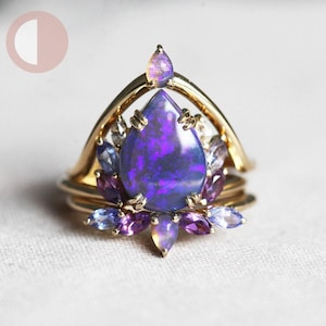 Raiven black opal ring set, Unique purple opal engagement set